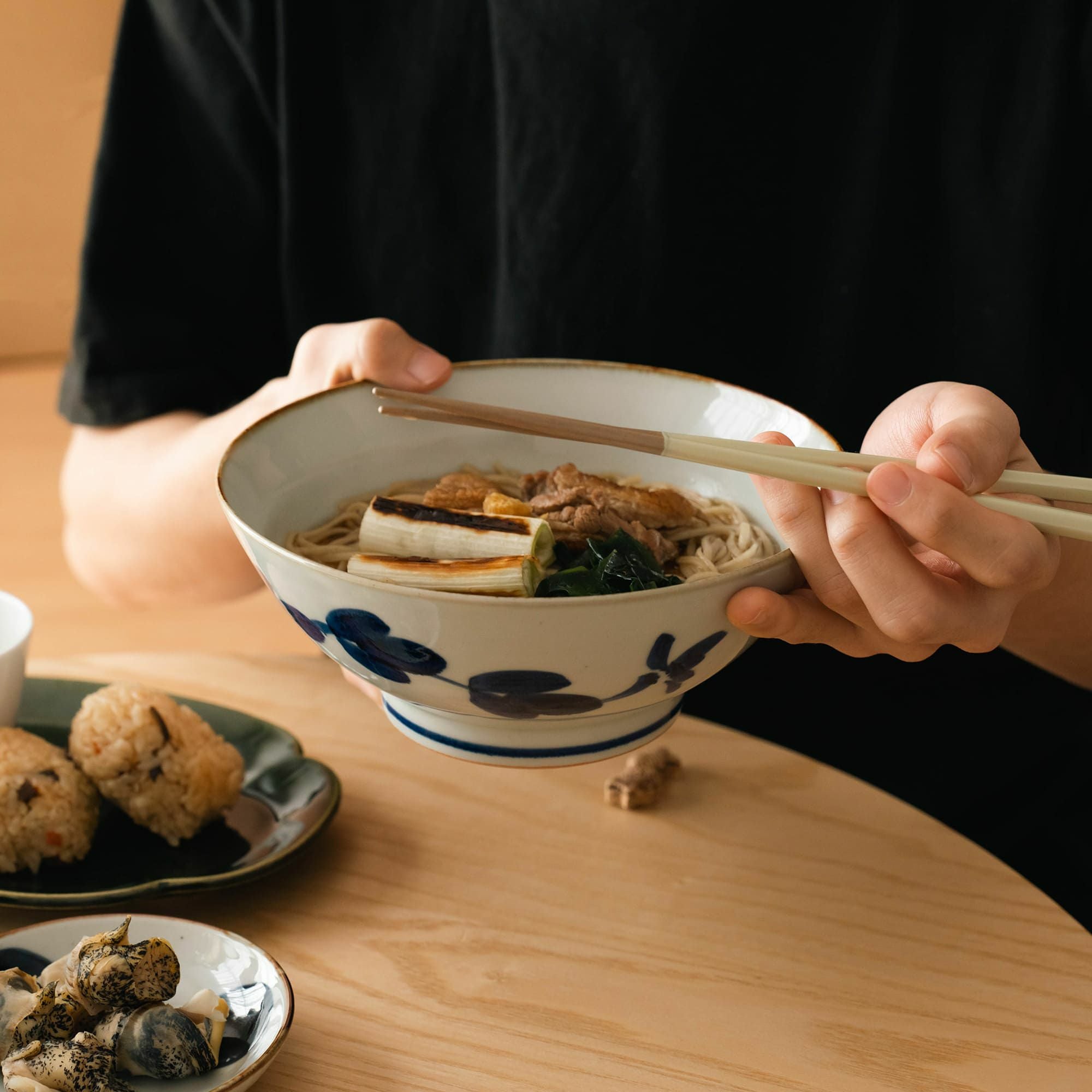 000000000121-02.jpg?size=l&w=