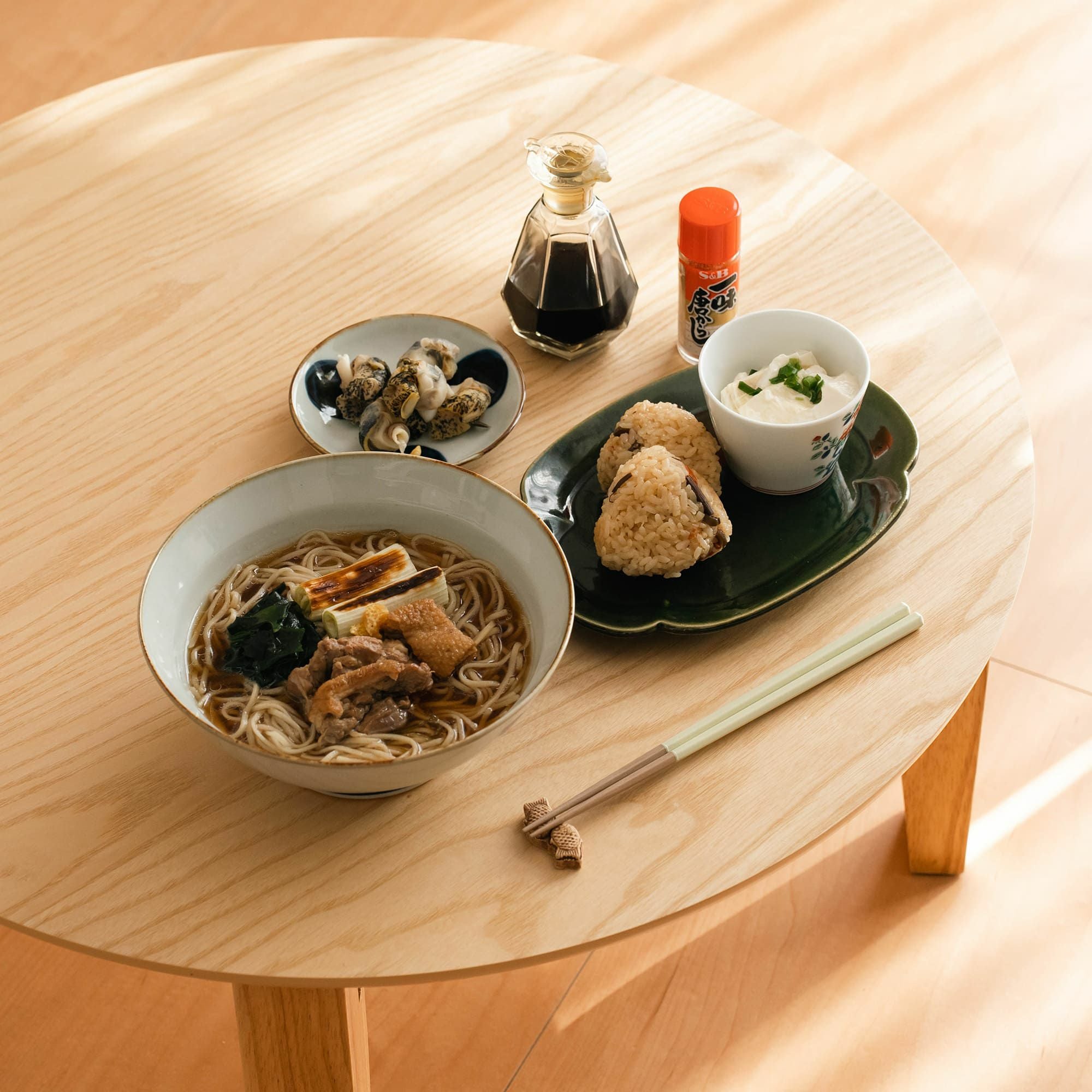 studio m' リアン焼物皿宅配便指定 | シキとサイ