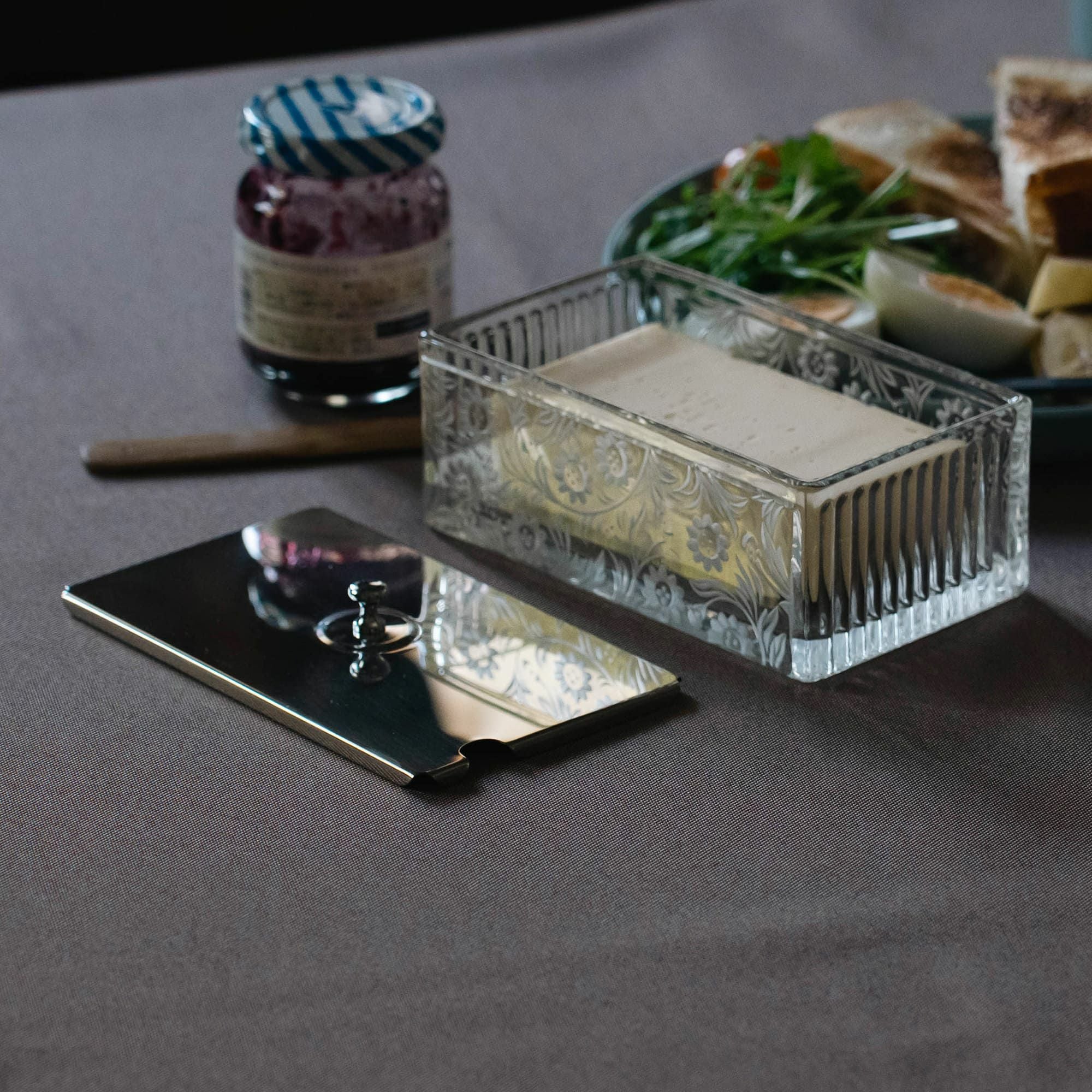 000000000138-01.jpg?size=l&w=