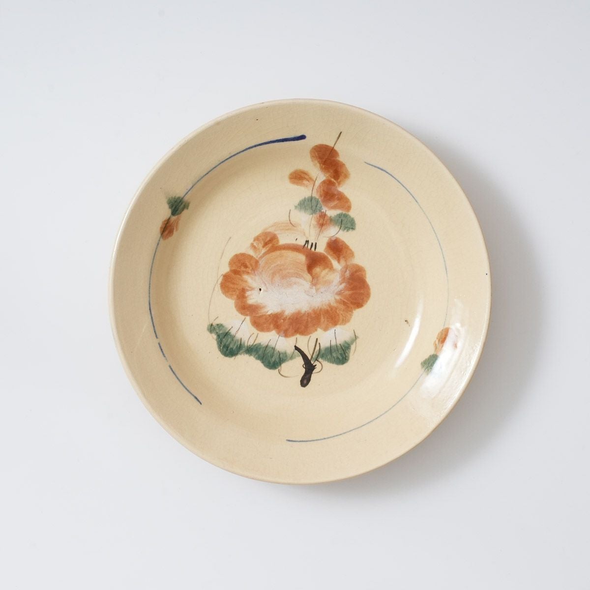 ベトナム南部で古くから焼かれていた陶器「ソンベ焼」を、個別販売して