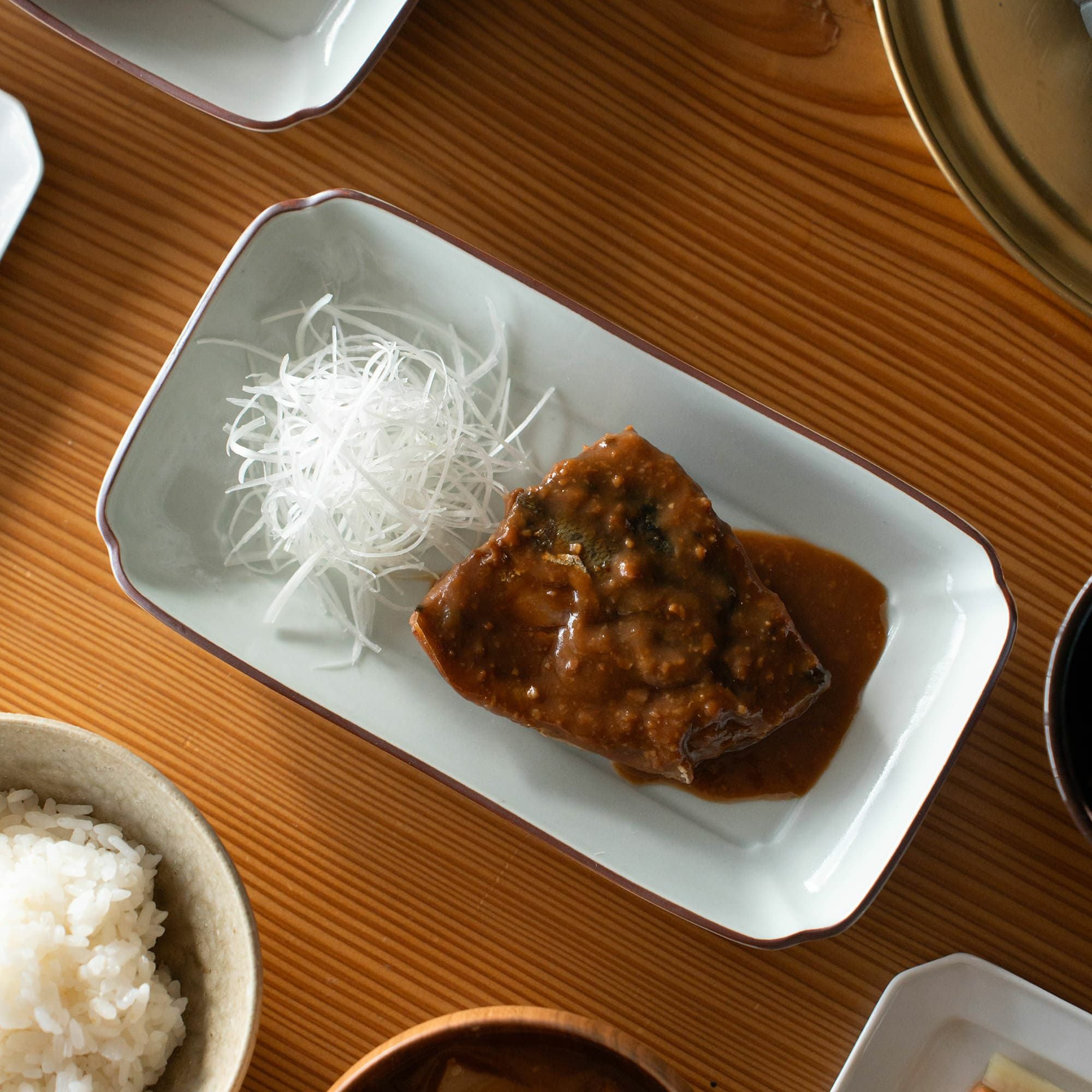 東屋 木瓜角皿 長角宅配便指定 | シキとサイ